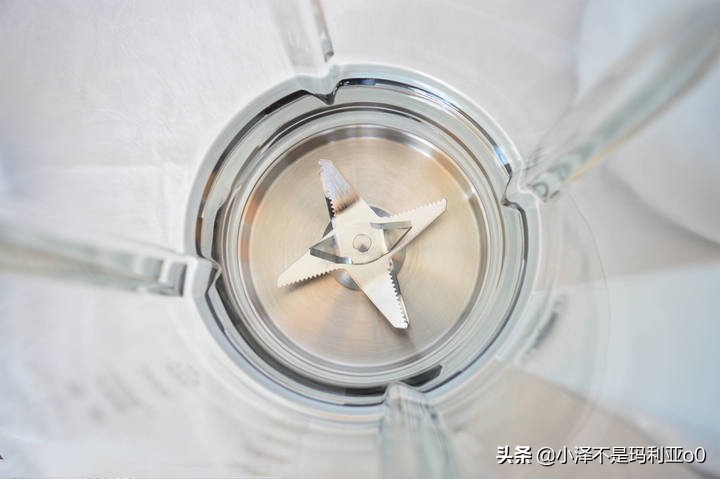 实用主义丨今年春节我为什么给爸妈选择这6件智能小家电