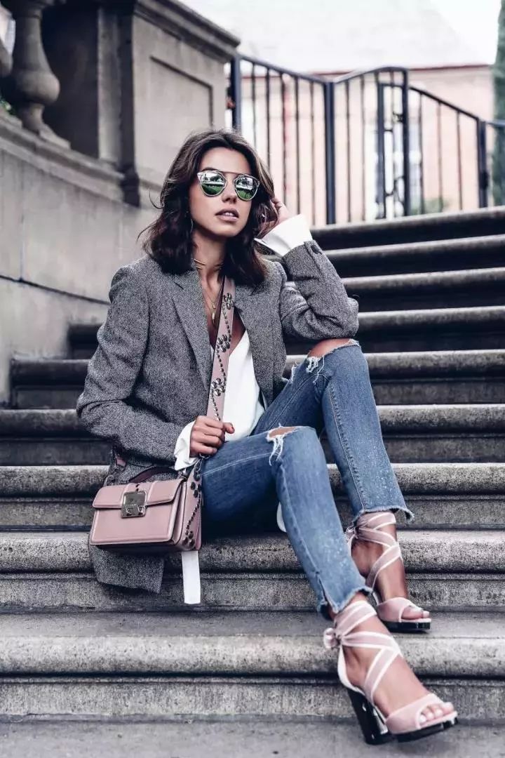 粉色原来是男性代表色吗,粉色系高级色