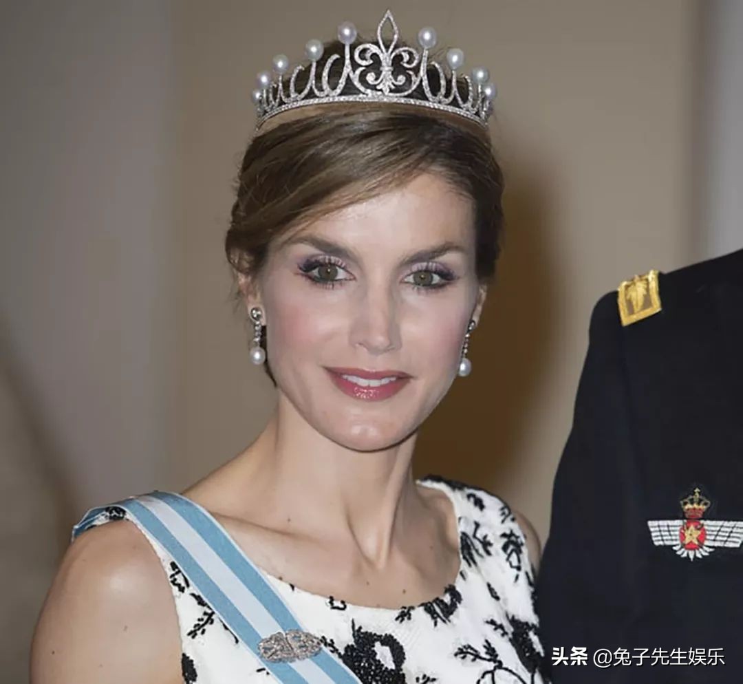 47岁西班牙王后二婚,47岁西班牙王后太惊艳