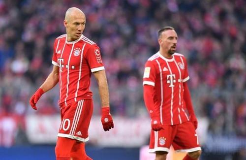 罗本和里贝里看拜仁比赛,2010欧冠决赛罗本失点球