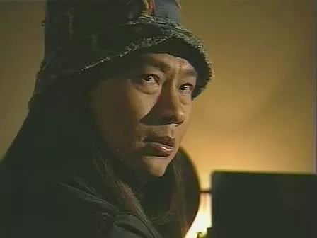 当有人说你家娃“不男不女”：严肃来侃《吹落的树叶》变性话题