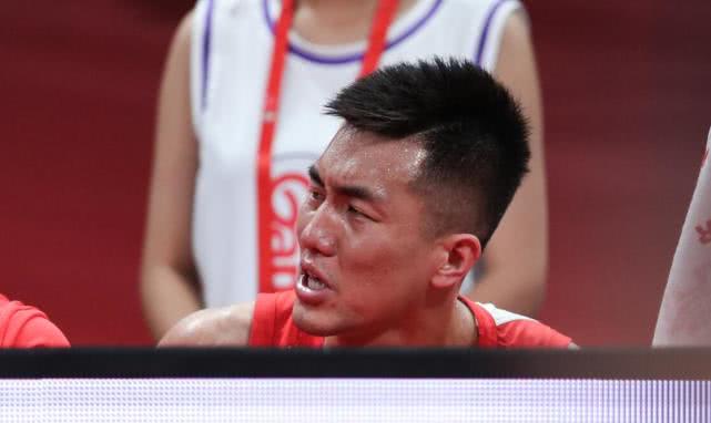 足球记者质疑王仕鹏,广东足球队王仕鹏