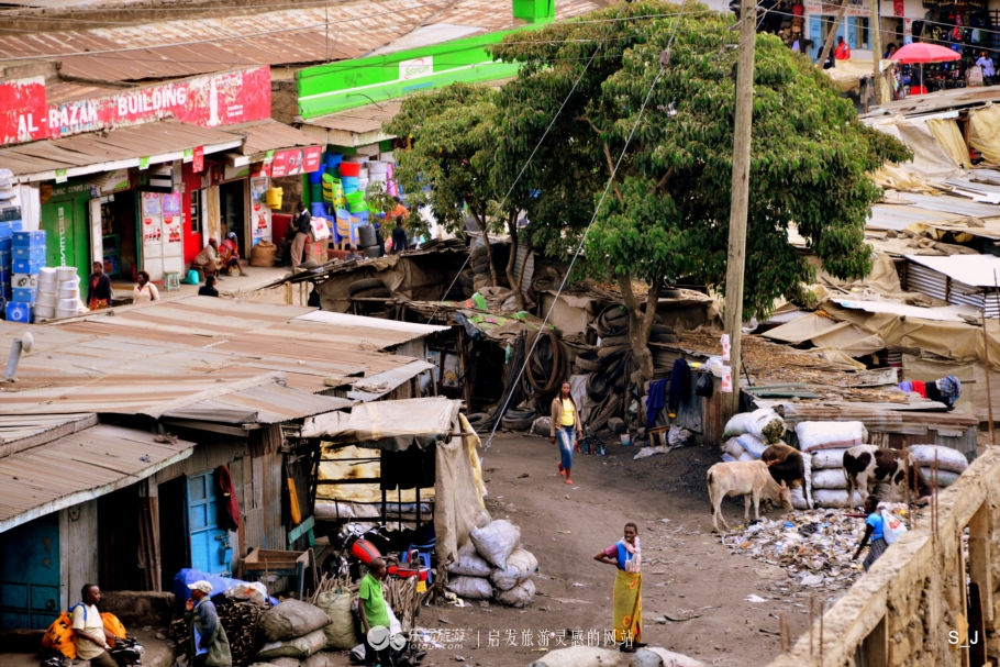 肯尼亚：在贫穷，疾病和混乱中哭泣的非洲大陆