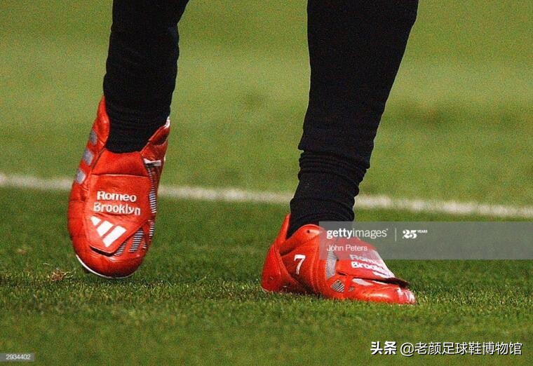 贝克汉姆一球成名穿的居然是别人的鞋,adidas神来之笔签约万人迷