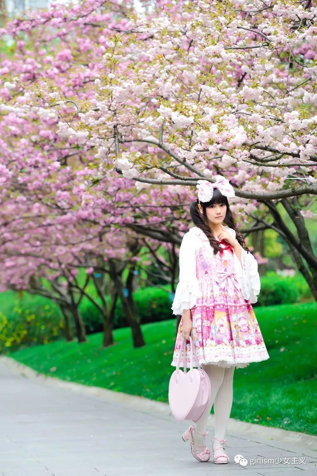 樱花与Lo|春天来了,好想穿上小裙子去赏花啊