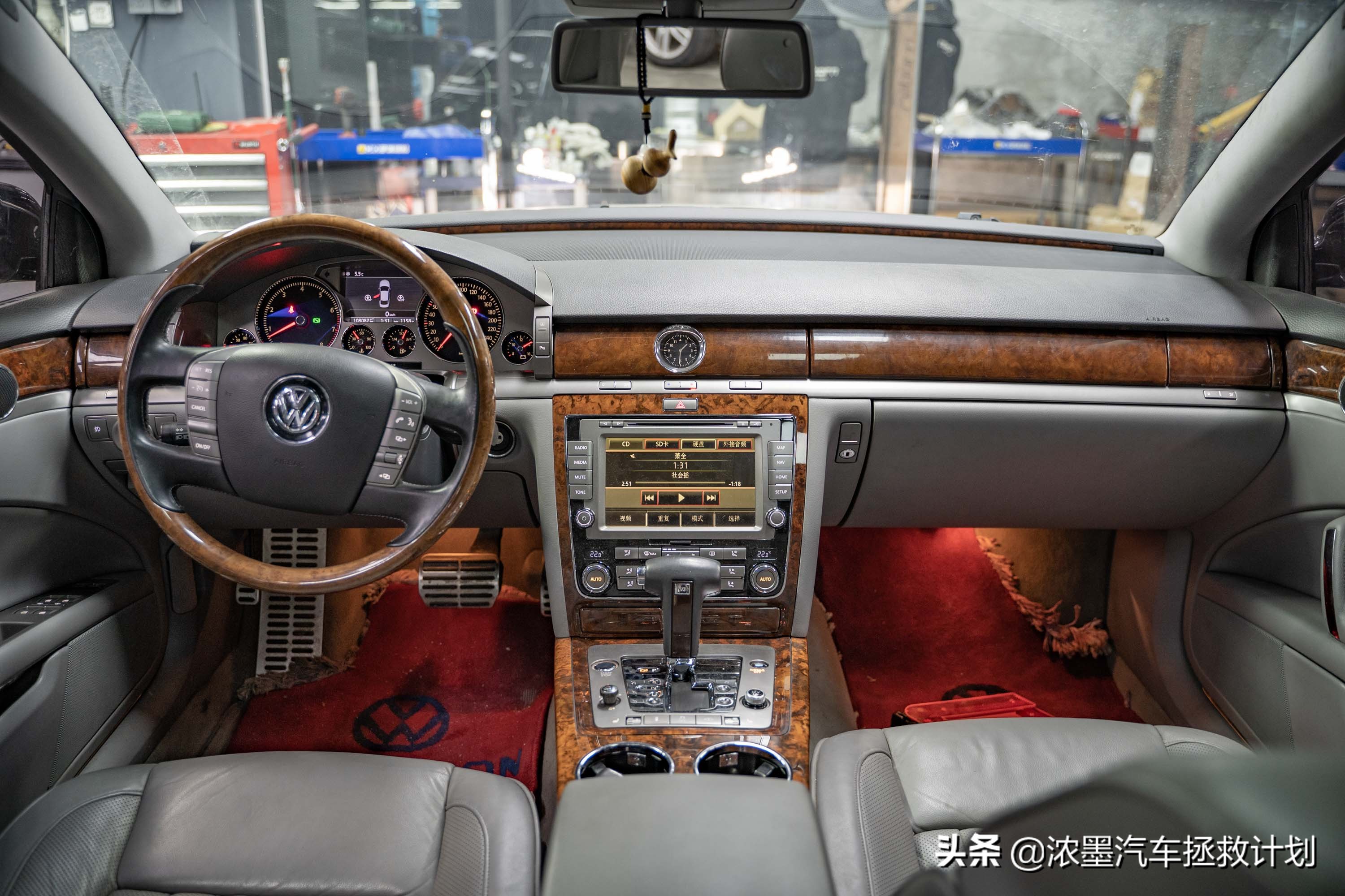 大众辉腾vr6,德系老款大众辉腾