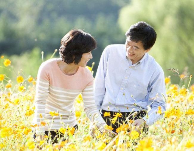 老夫妻婚姻怎么走过来的,老夫老妻的婚姻怎么维持