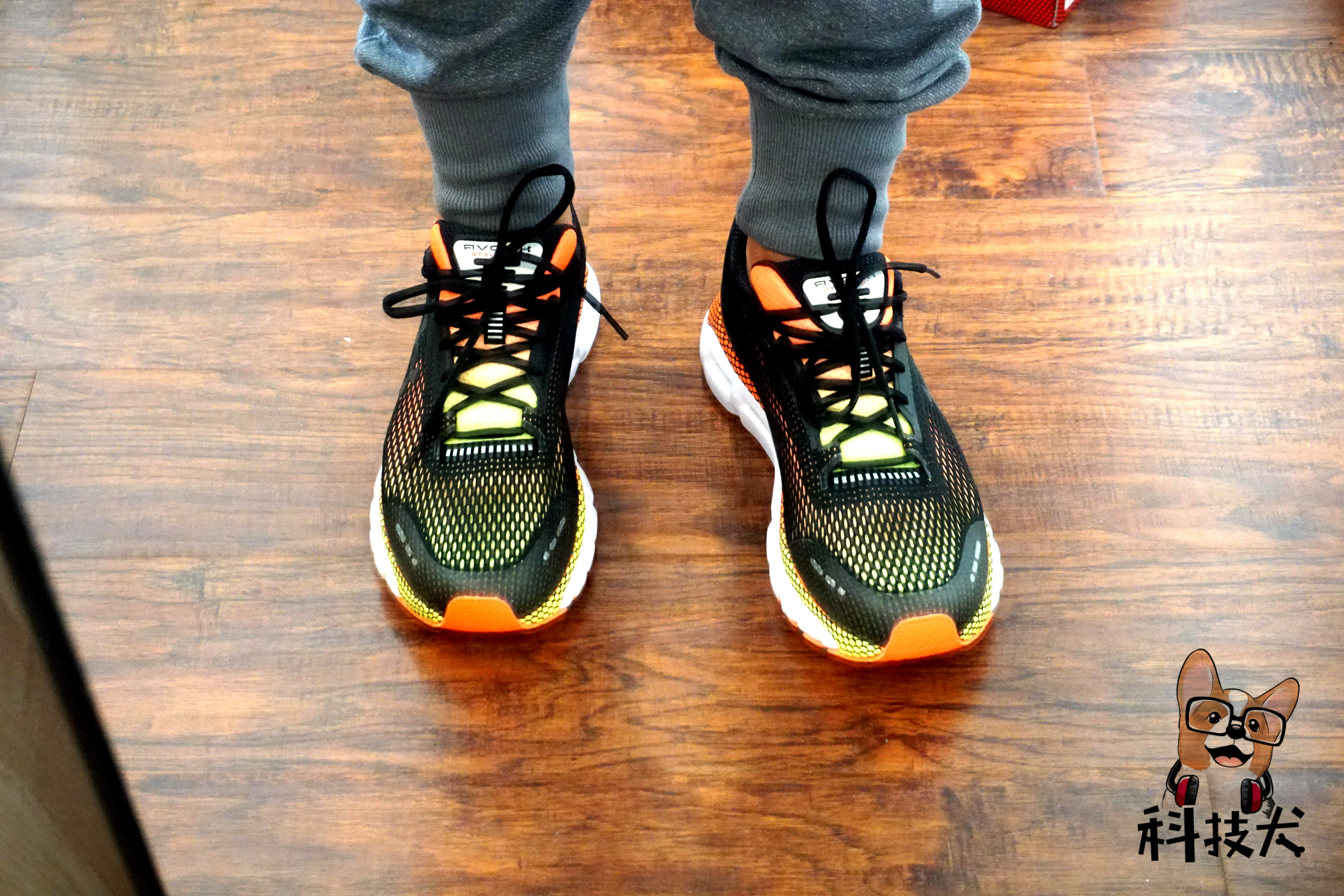 uahovrinfinite跑鞋,uahovrinfinite2芯片跑鞋