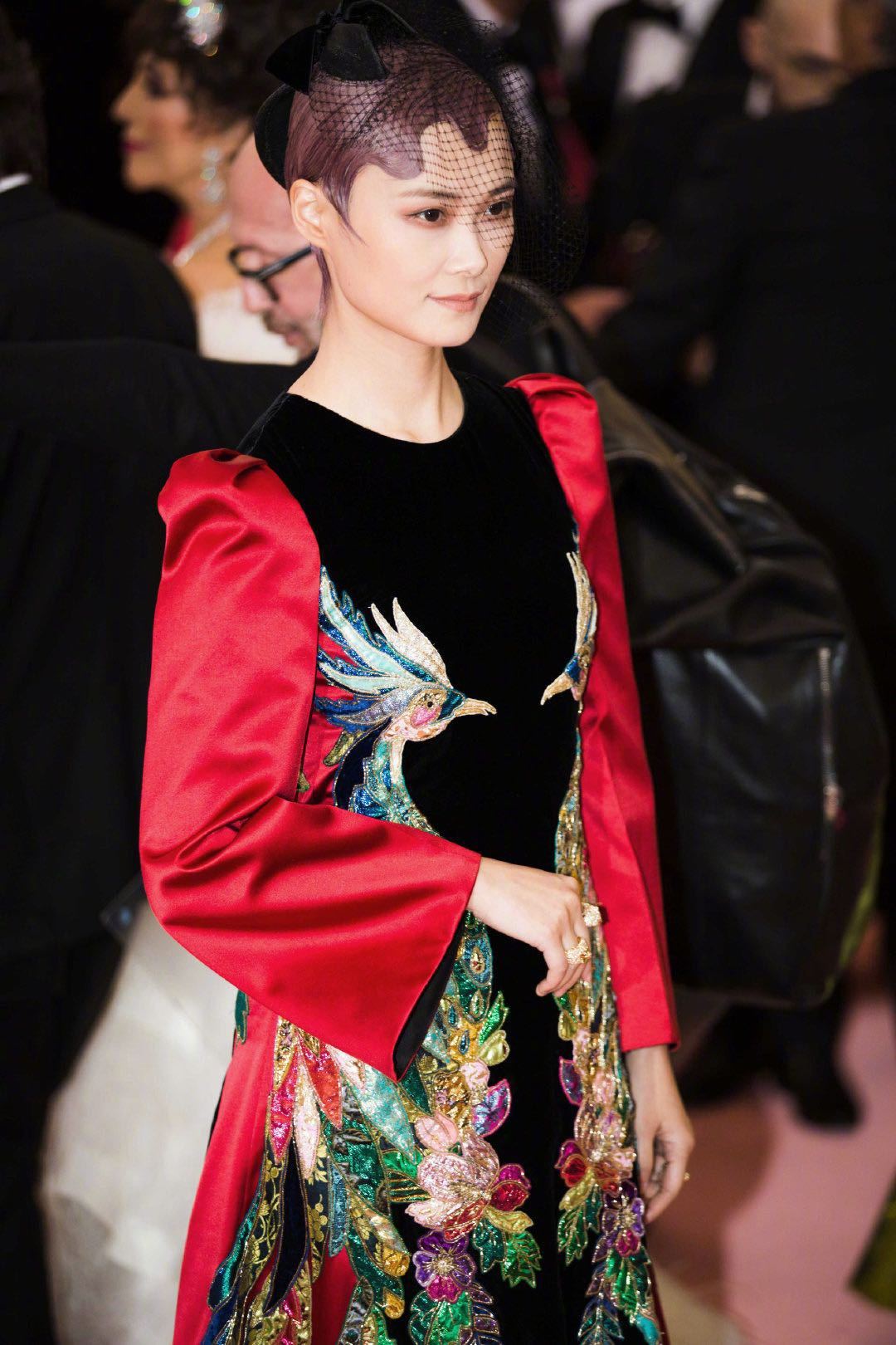 100张超级好看的照片,metgala20个最佳造型