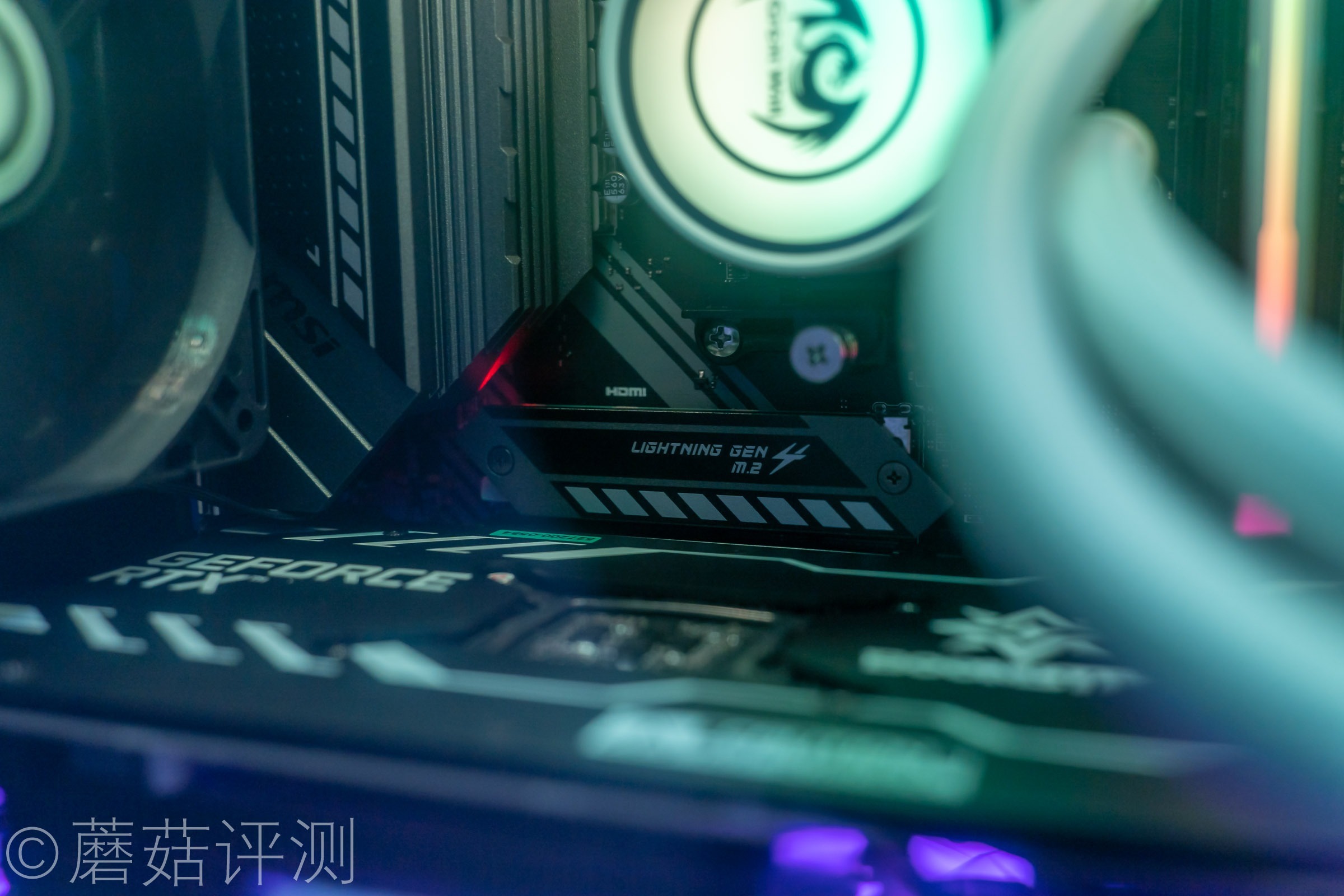 艾湃电竞机箱白色,艾湃电竞水冷评测