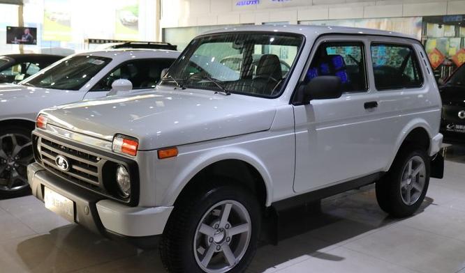 进口硬派分时四驱三把锁越野车,最便宜硬派越野有三把锁