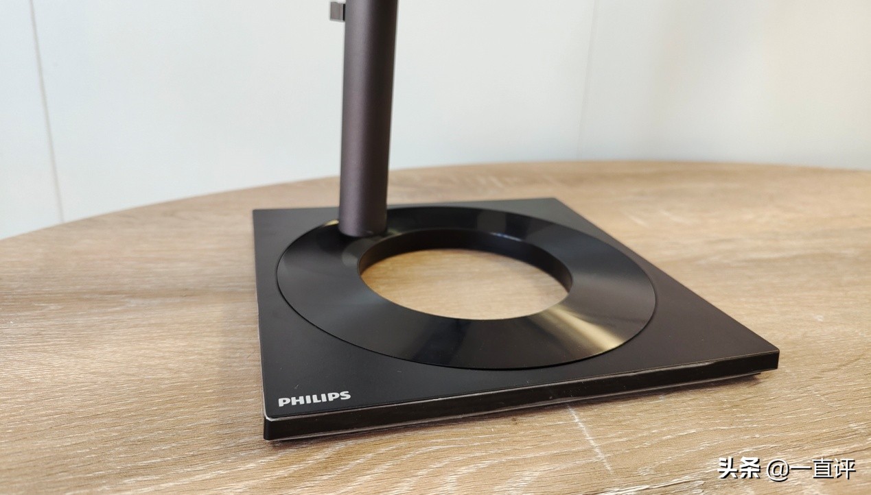 飞利浦279c9显示器怎么设计竖屏,飞利浦279c9和lgup850n-w对比