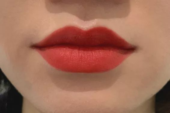正红色的口红哪种最好用,无滤镜口红哪种好用女士