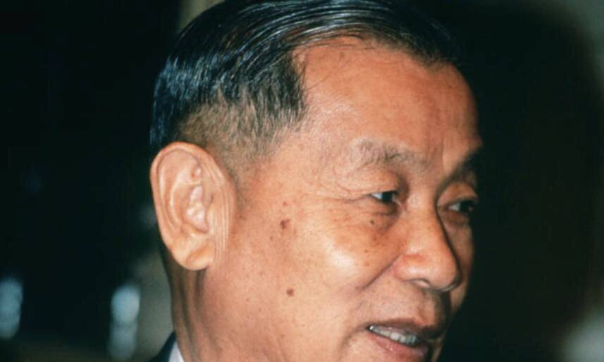 海南小伙，在泰国卖饮料，身价300亿，娶19岁女秘书当小妾