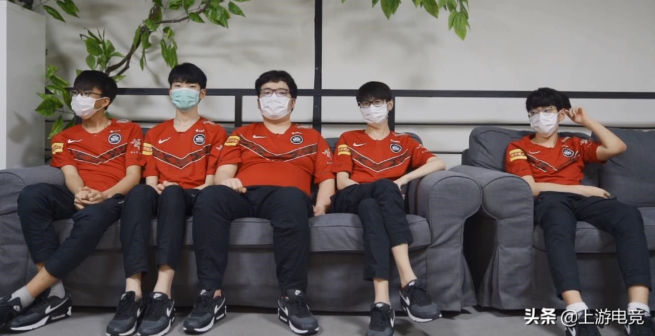 阿布谈明凯18楼哭到5楼,阿布谈edg无畏契约