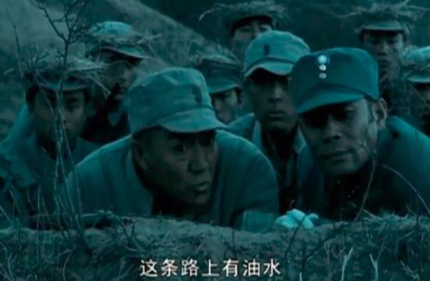 李云龙穿军服被国军发现,李云龙听说日军暴行极为愤怒