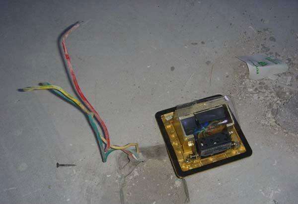 怎样正确安装地插,地插使用注意事项