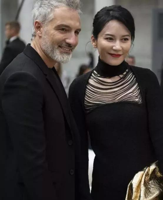 说好的不老女神，怎么生图就崩了？