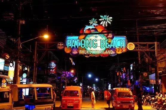 普吉岛雨天游玩攻略视频,普吉岛旅游帆船3天2晚