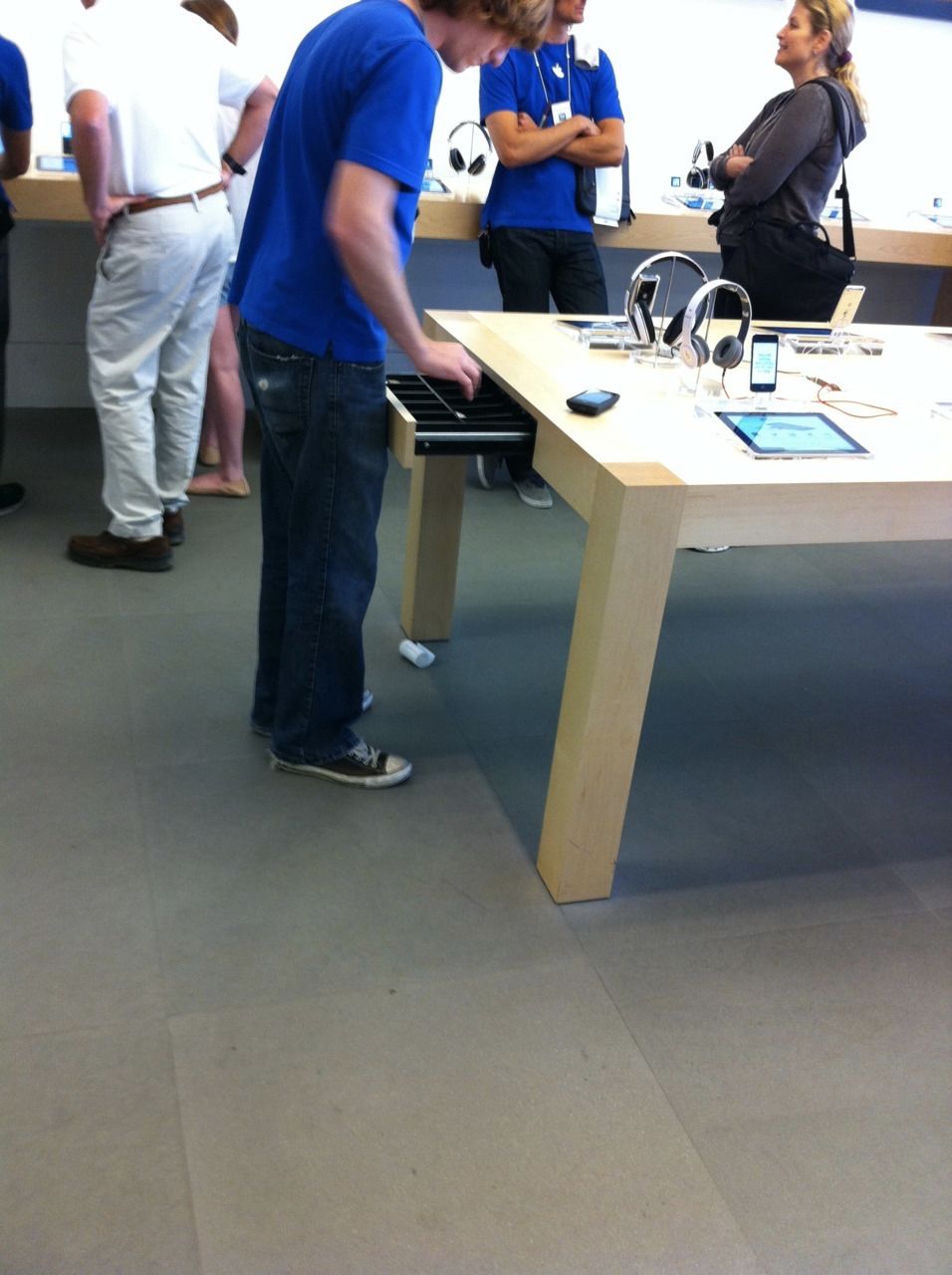 好文分享:12000字全面解读完美日记:从组织架构到增长策略