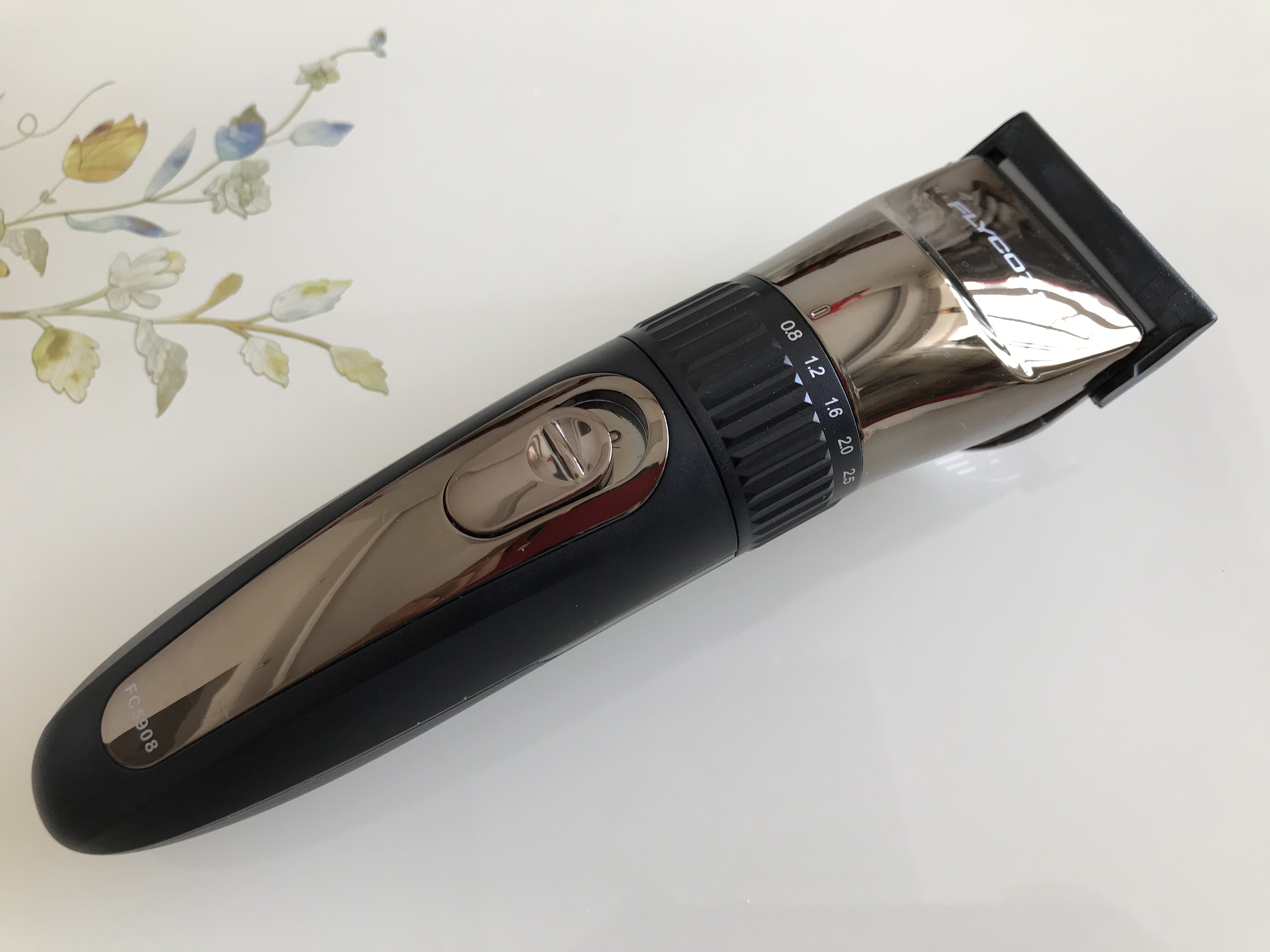 飞科理发器fc5808配件哪里买,飞科理发器fc5908与5916区别