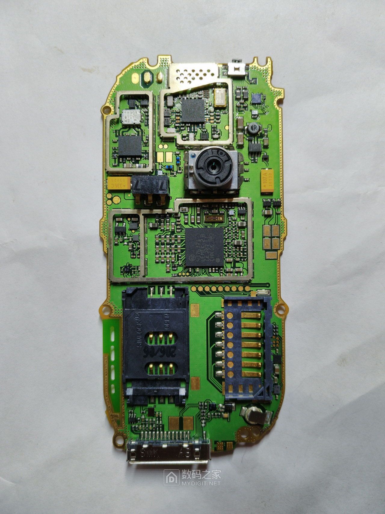 设计感超前，诺基亚十五年前的直板机皇（NOKIA7610）拆解