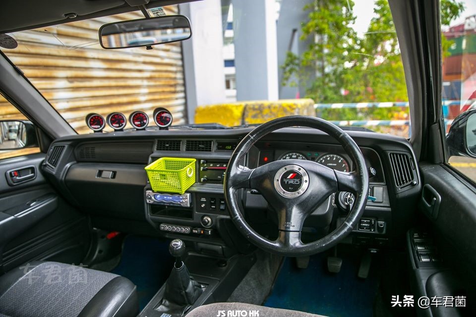 丰田皇冠出租车多美卡,丰田皇冠老款出租车