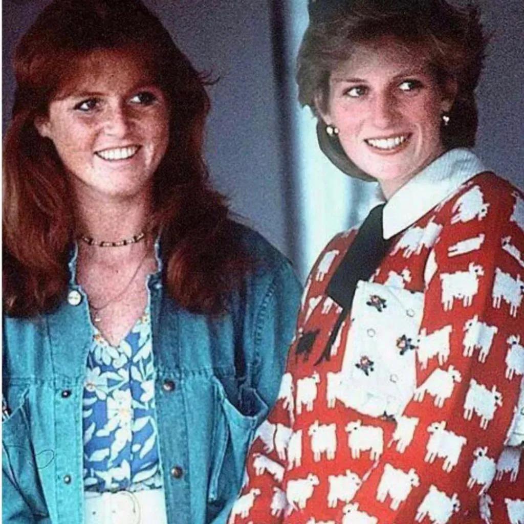 梅根的闺蜜是什么样子的,梅根福克斯和闺蜜