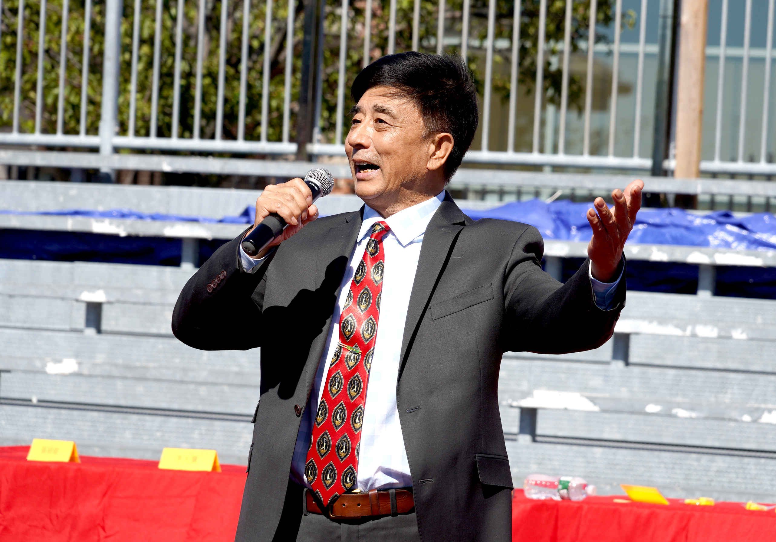 庆国庆70周年主题活动,庆国庆文艺汇演中国红