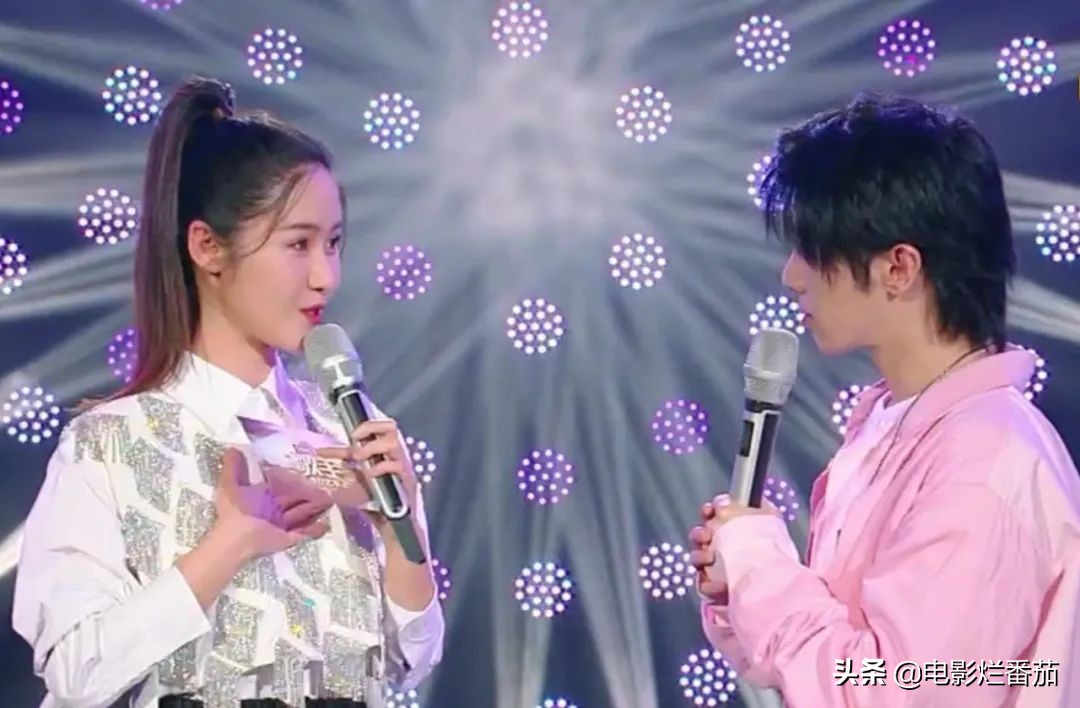 倪萍夸董卿,倪萍与周涛2017视频