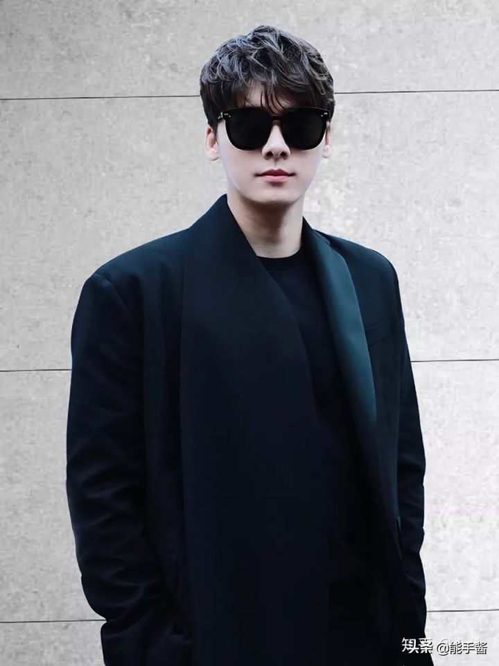 夏季有哪些实用又好看的男生配饰？（型男必看）