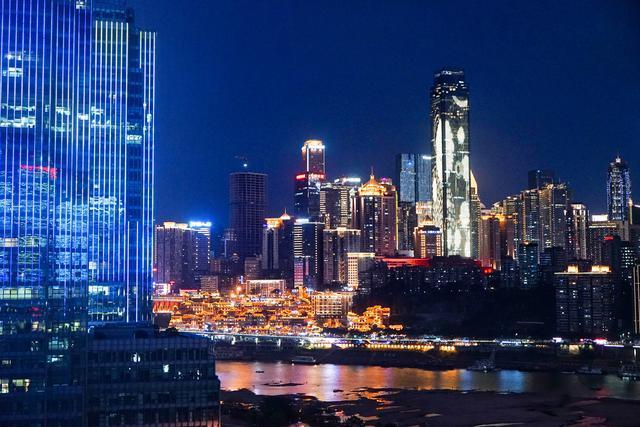 重庆曼哈顿风景,从白天到晚上夜景视频