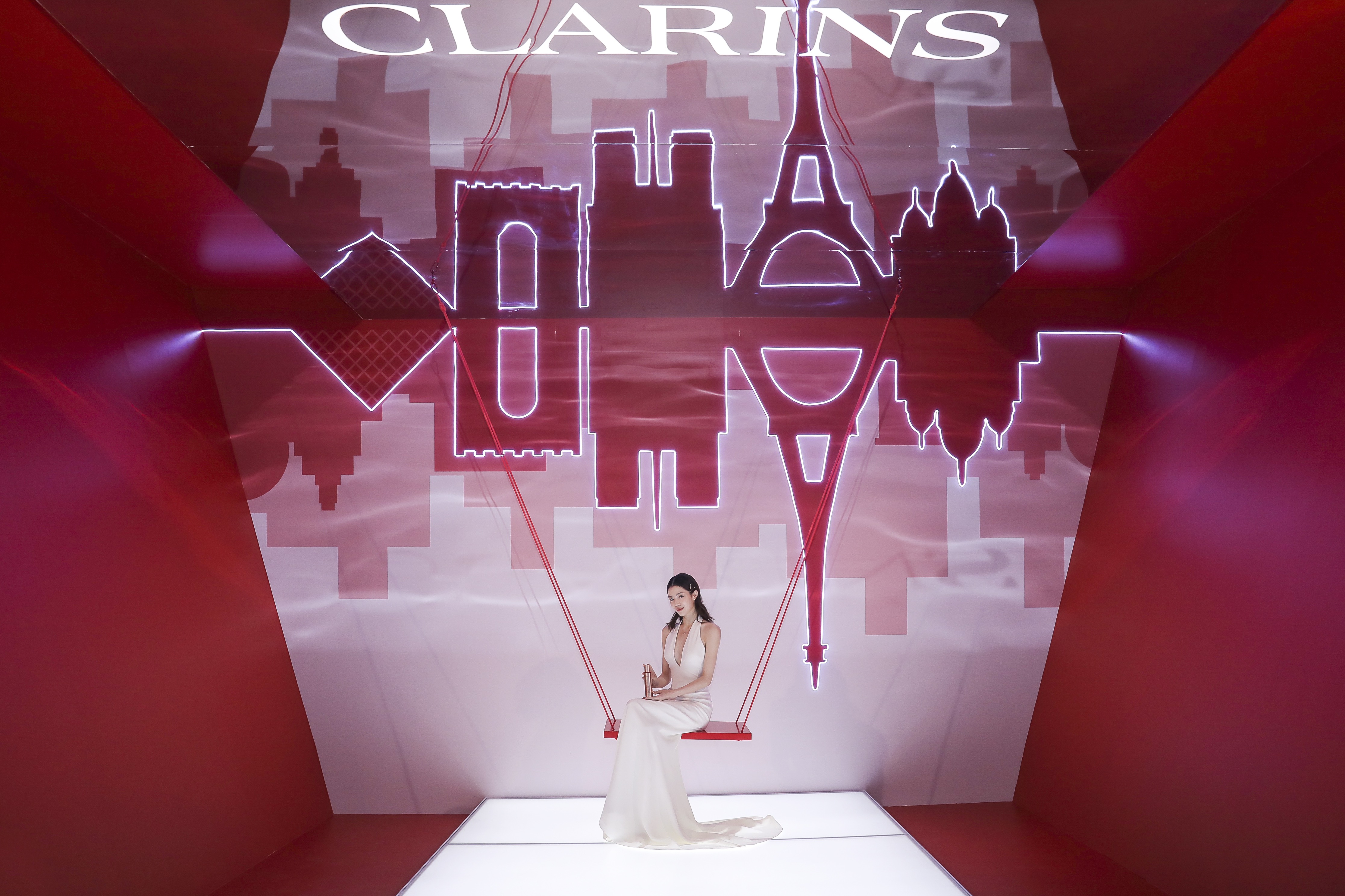 娇韵诗小瓷瓶钟楚曦,娇韵诗钟楚曦迪丽热巴