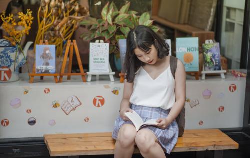 原生家庭不好的女大学生,原生家庭缺失的女生