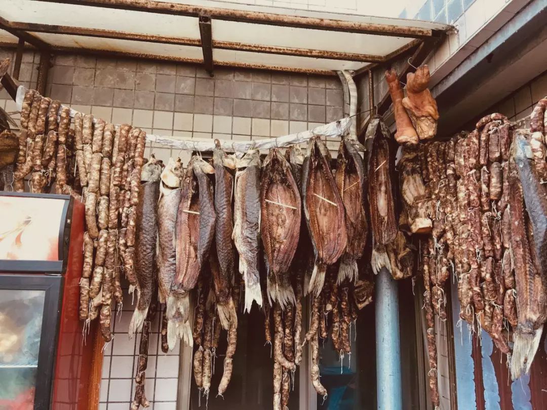 腊鱼腊肉可以带上飞机吗,熟腊鱼腊肉能带上火车吗