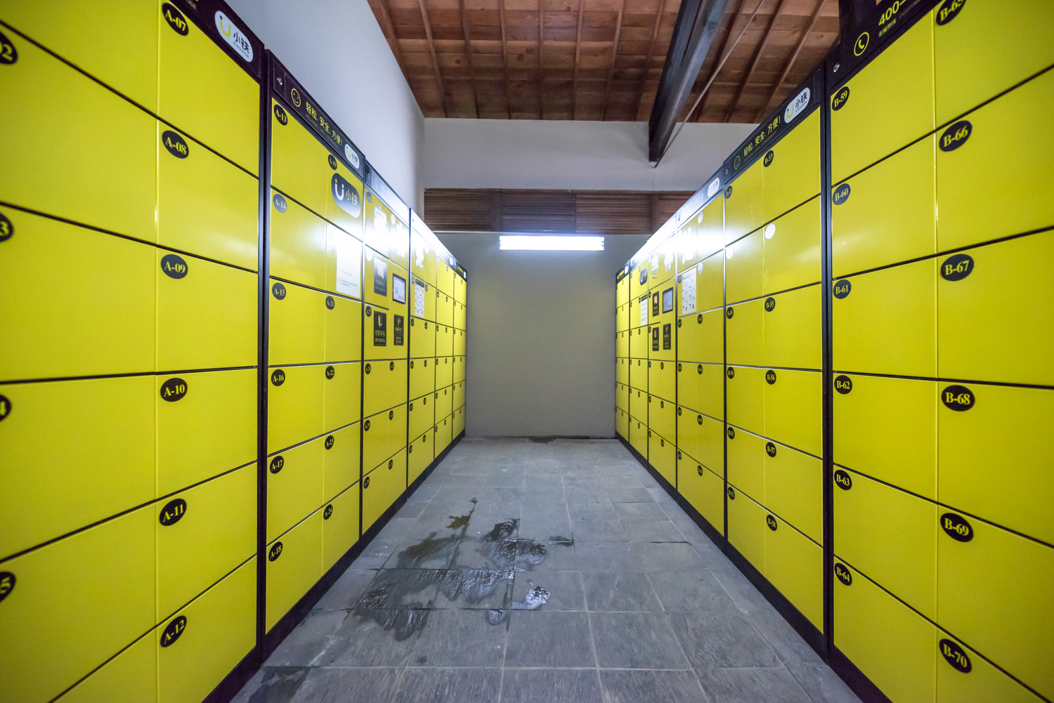 浙江湖州仙龙峡溯溪漂流,安吉仙龙峡溯溪