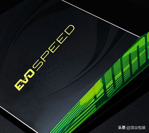 彪马ultra足球鞋新配色AG钉型介绍,彪马pumaevospeed17