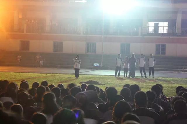 固始永和中学军训2019初一,河南固始永和高中军训