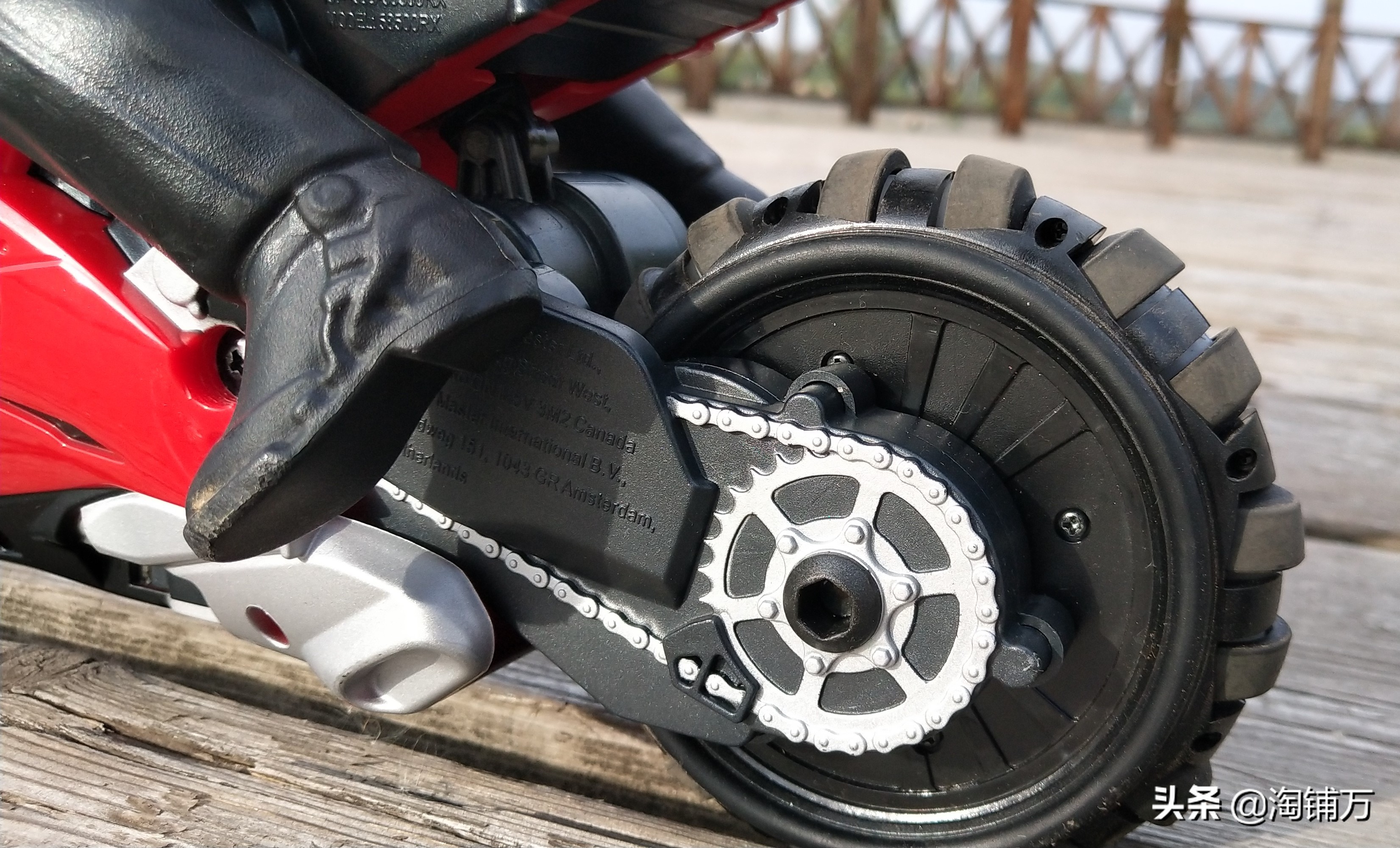 赛科龙巡航摩托车 (杜卡迪智能遥控摩托)