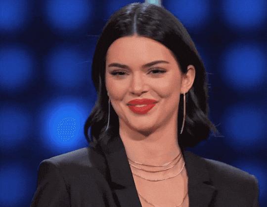 脸太干用什么护肤品保湿啊,脸太干应该用什么保湿霜