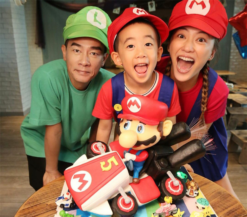 应采儿怀二胎jasper跳舞,jasper应采儿二胎视频