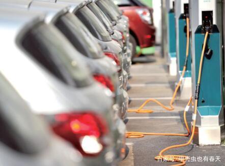 新能源汽车怎么样？听完两个车主的用车分享，网友：早晚要凉的