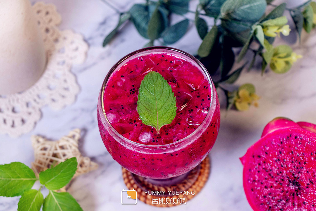 不限量的千层蛋糕全城狂送，挑战岳阳本土烘焙霸权的小苹果来啦