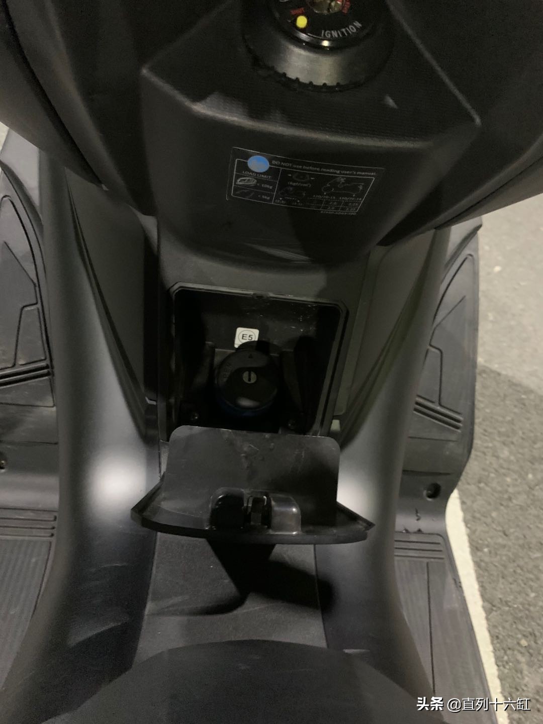 光阳进口赛艇s400国外测试,光阳xcitings400长途表现