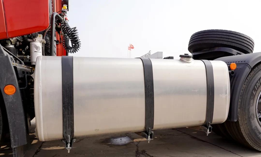 解放jh6卓越版自动挡国六牵引车,解放jh6牵引车卓越版国六自动挡