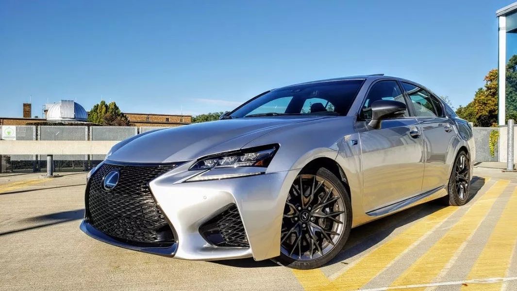 霓虹骑士暗金好看吗,霓虹骑士效果