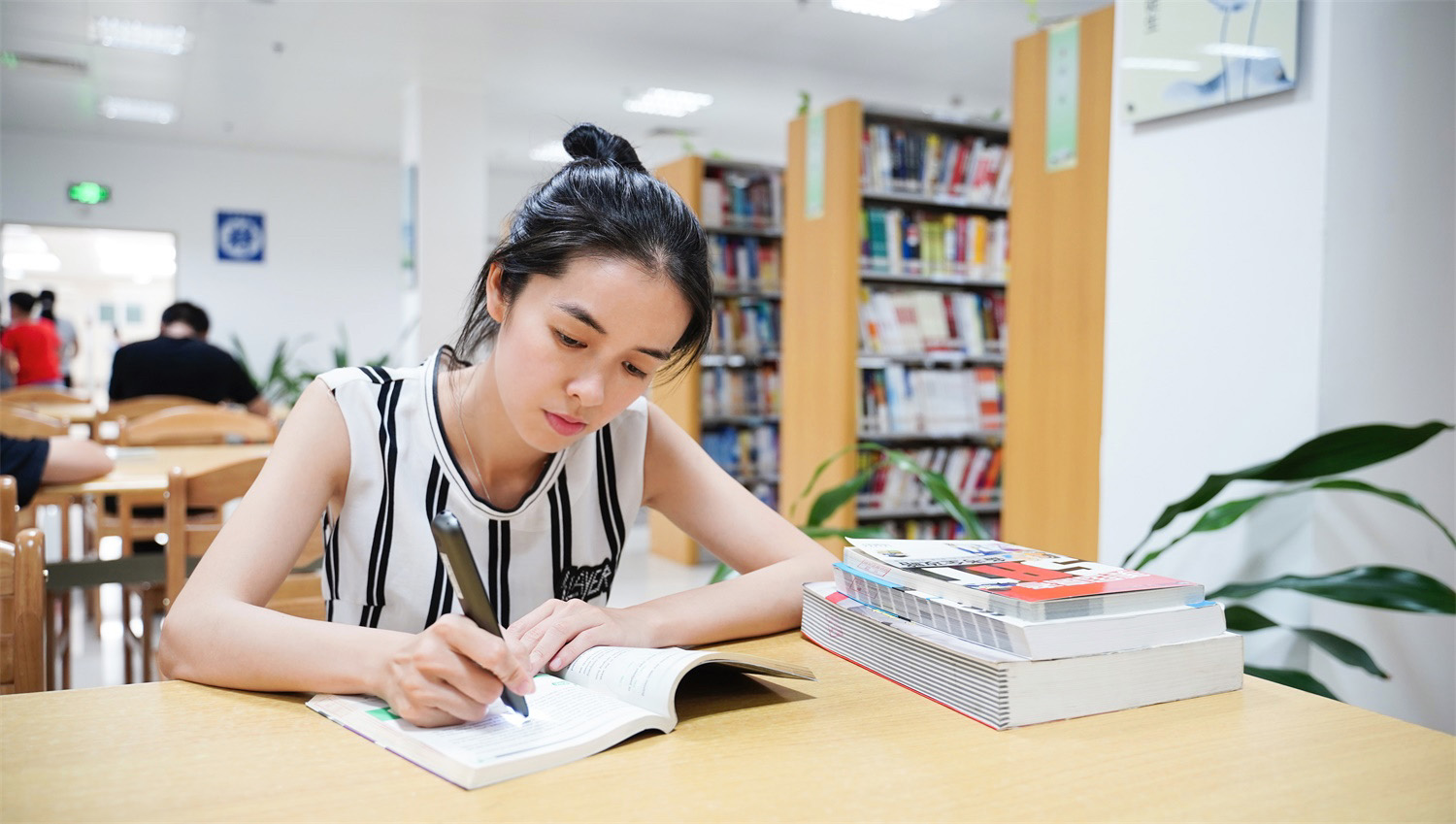 网易有道词典笔2.0满分版测评,网易有道词典笔2.0是免费的吗