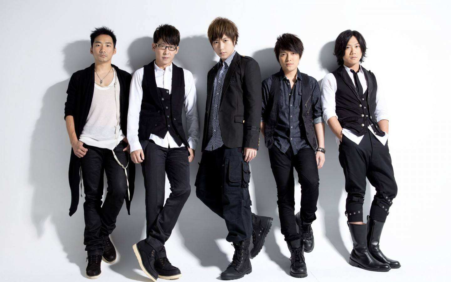 五月天是不是伪摇滚,为何五月天被说是伪摇滚