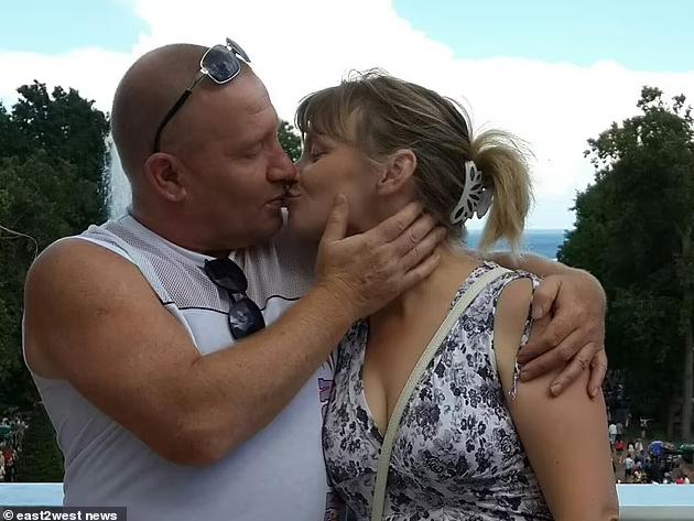 前夫雇*杀凶**自己，女子串通杀手割喉假死，反将其送进监狱