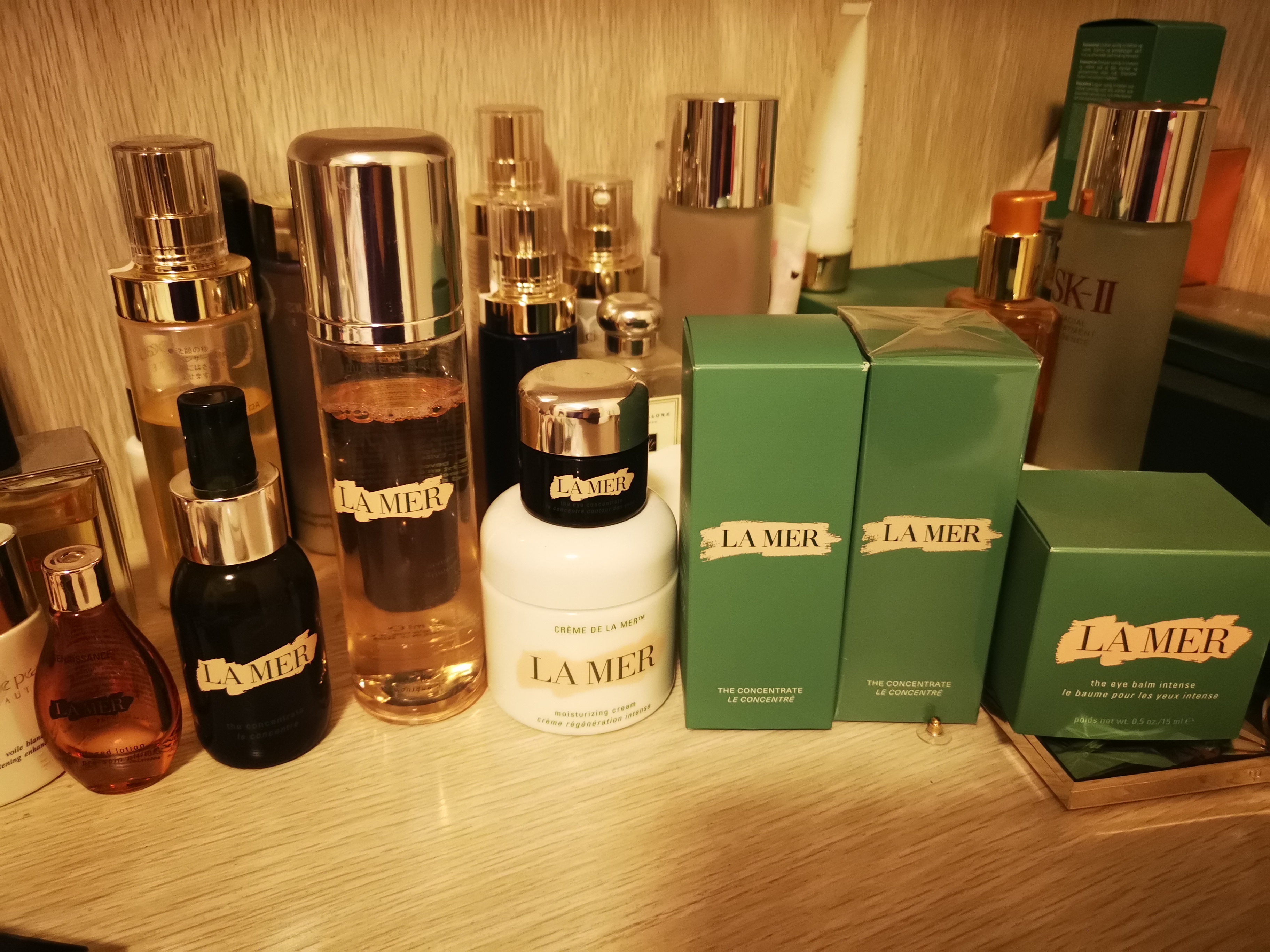 海蓝之谜修护精华适合什么皮肤,兰蔻小黑瓶和海蓝之谜修复精华